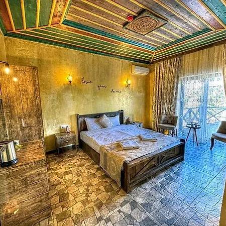 Panda Stone House Отель *
