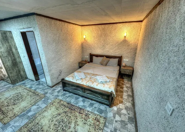 Hotel Panda Stone House