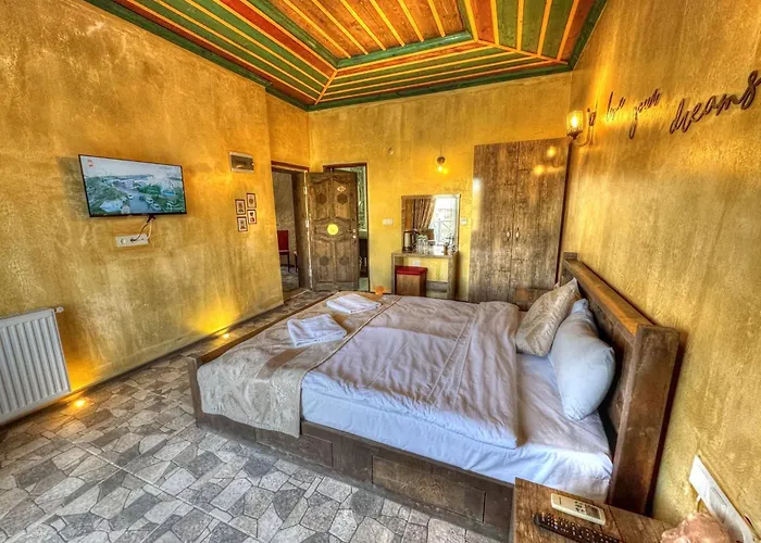 Hotel Panda Stone House *